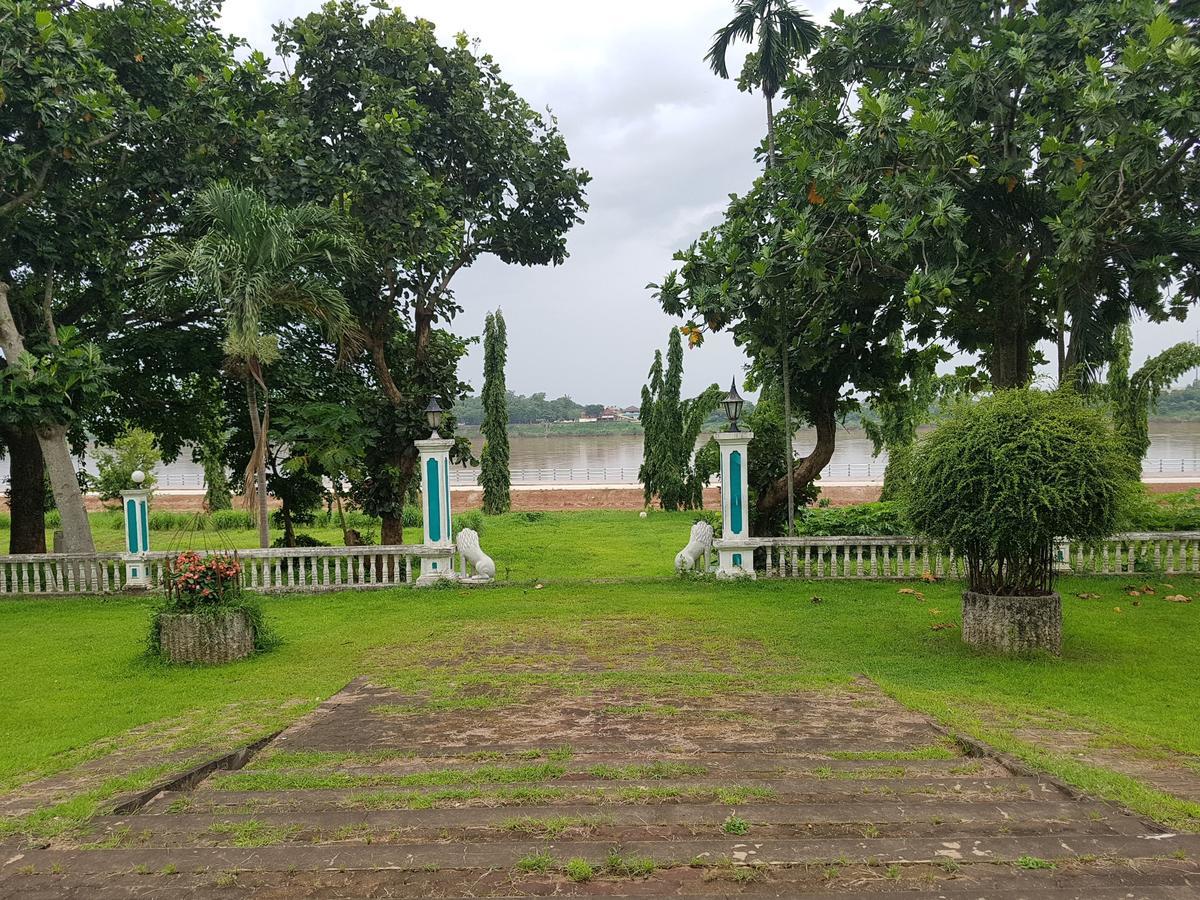 Royal Mekong Riverside Hotel Nong Khai Exterior photo