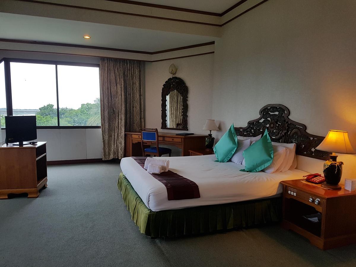 Royal Mekong Riverside Hotel Nong Khai Exterior photo
